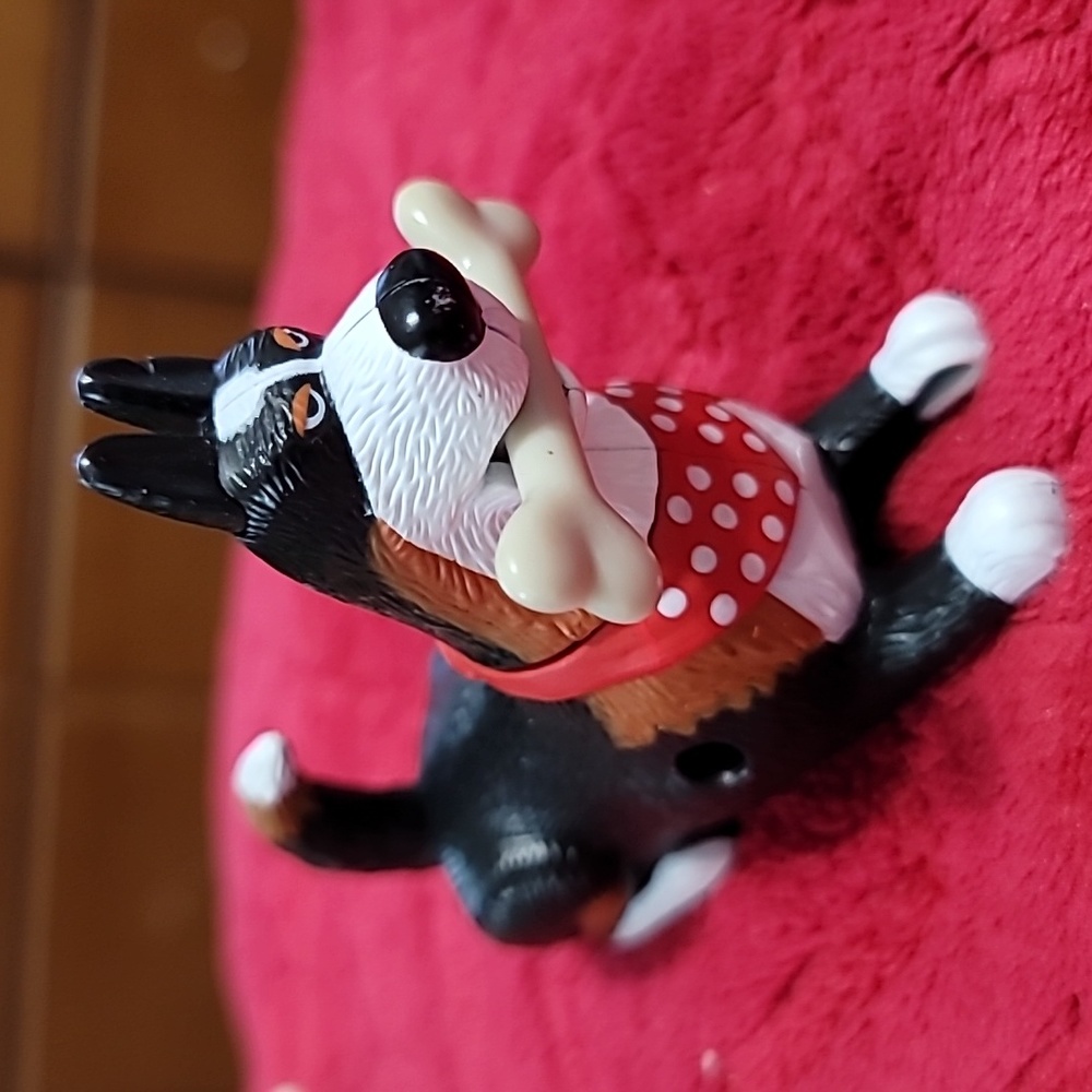 McDonalds Happy Meal Toy 2019 Secret Life Of Pets 2 #3 Bone Shaking Rooster